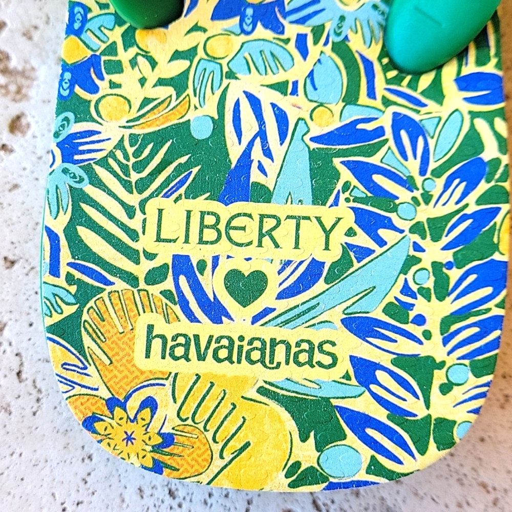 Havainas Liberty Flip Flops, size 6M - Picture 3 of 5